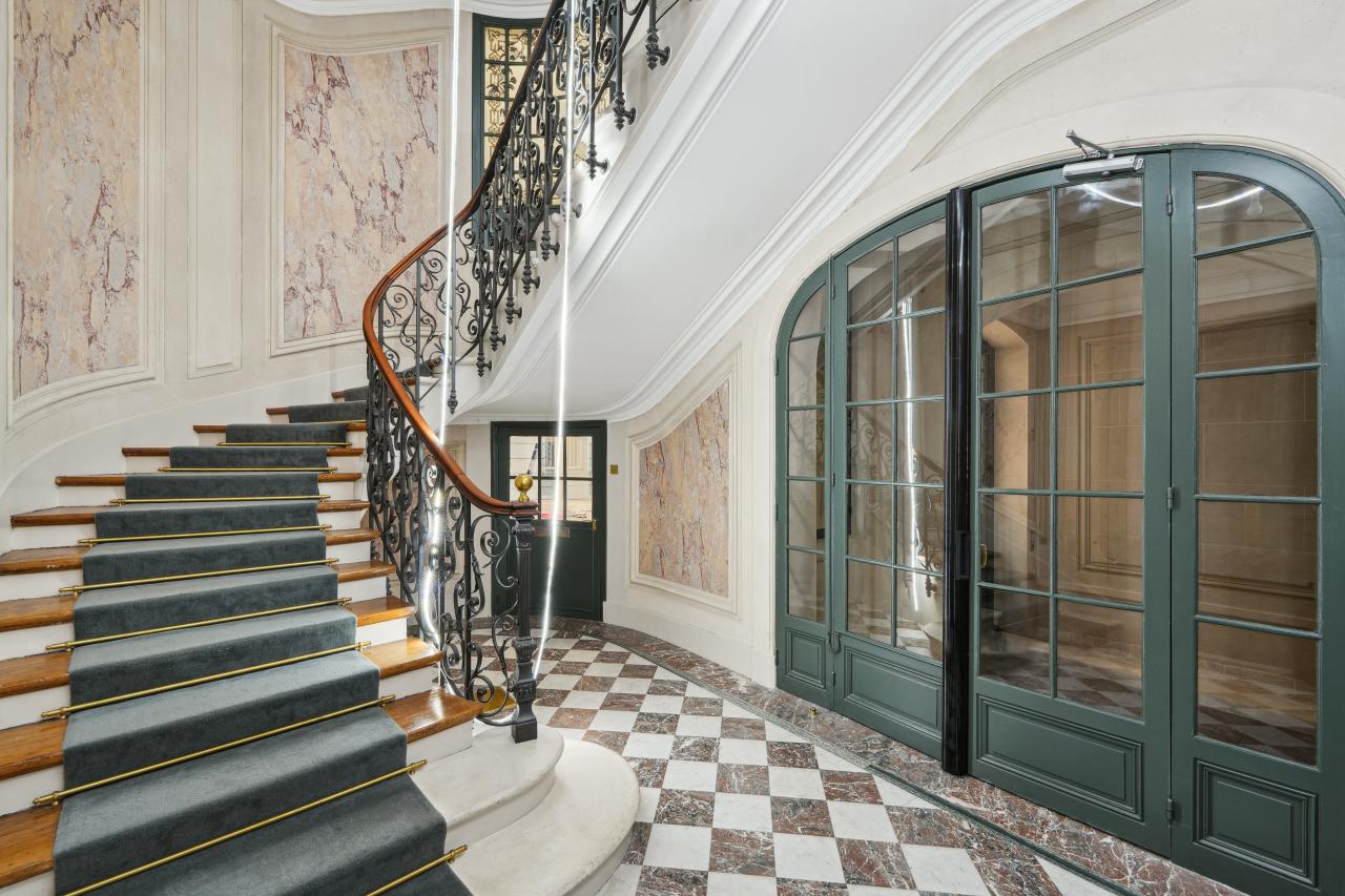 Bureau Paris 352m² Location bureau Paris OLBUR2422437 1